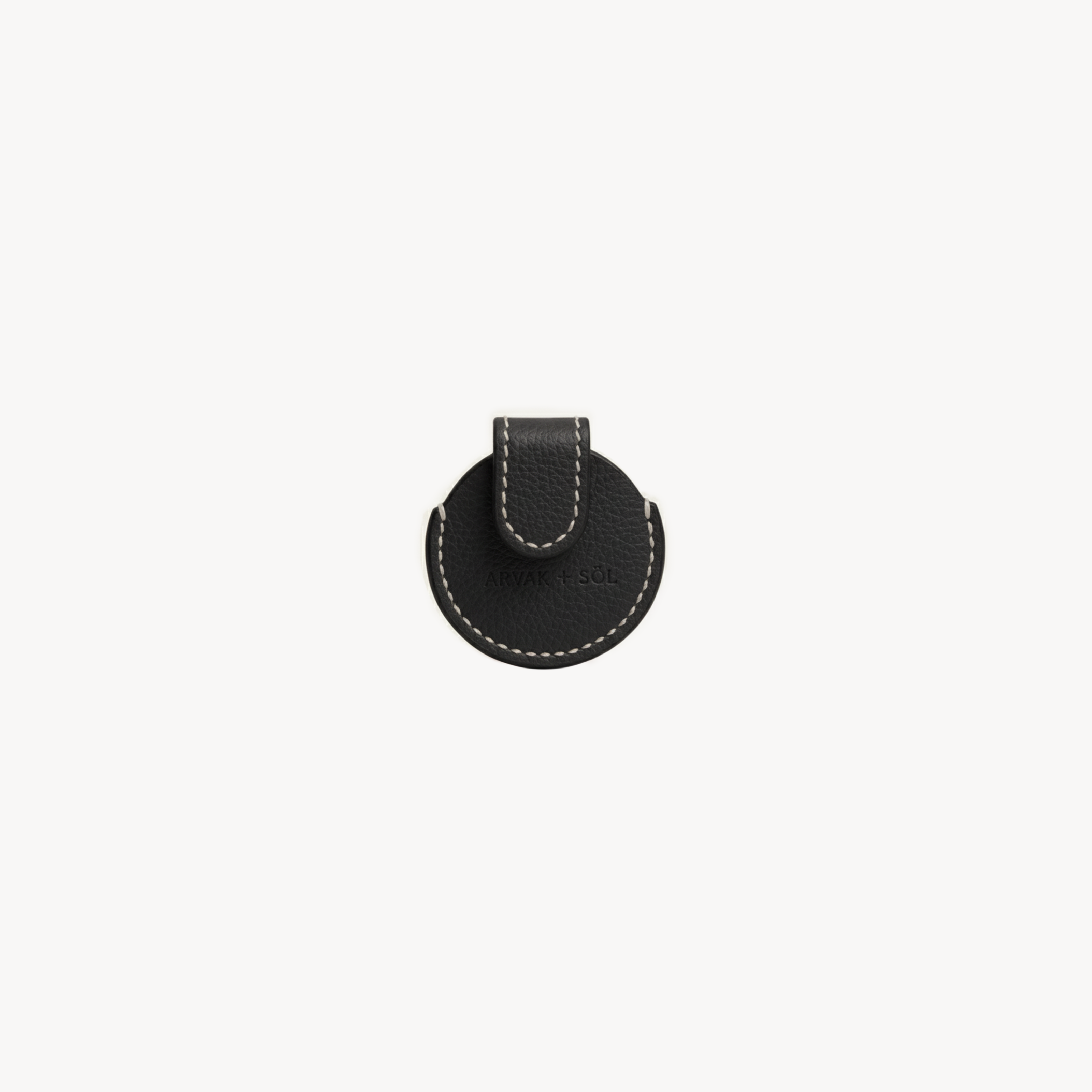 Black Arvak + Sól Airtag case, protective cover with keyring attachment, designed for Apple AirTag tracking device.